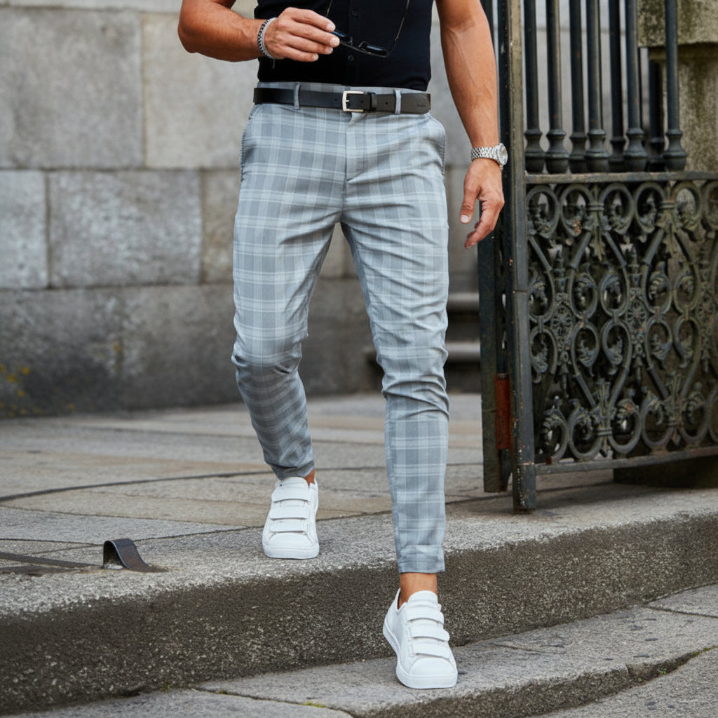 Men's Plaid Tapered Trousers with Pockets