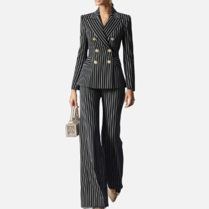 Traje de raya diplomática de doble botonadura para mujer | Americana con solapa de pico y pantalón de pierna ancha