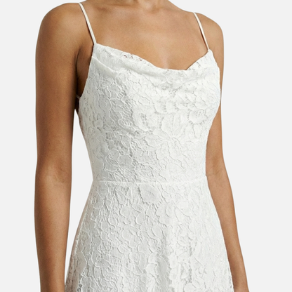 Elegante Vestido de Noche Largo de Encaje con Tirantes Delgados - Vestido de Novia Largo