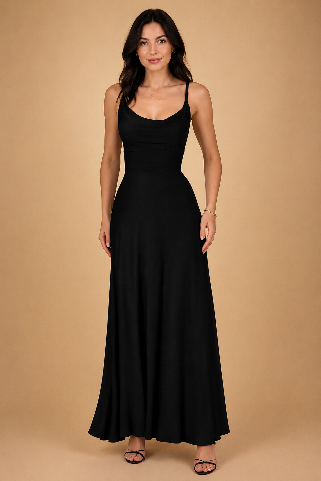 FREYA | Stylish elegance and sustainability in this maxi dress 11
