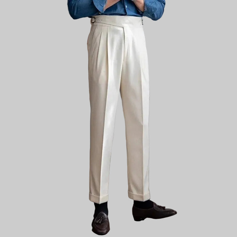 Men's trousers with a high waist and pleats. 1
