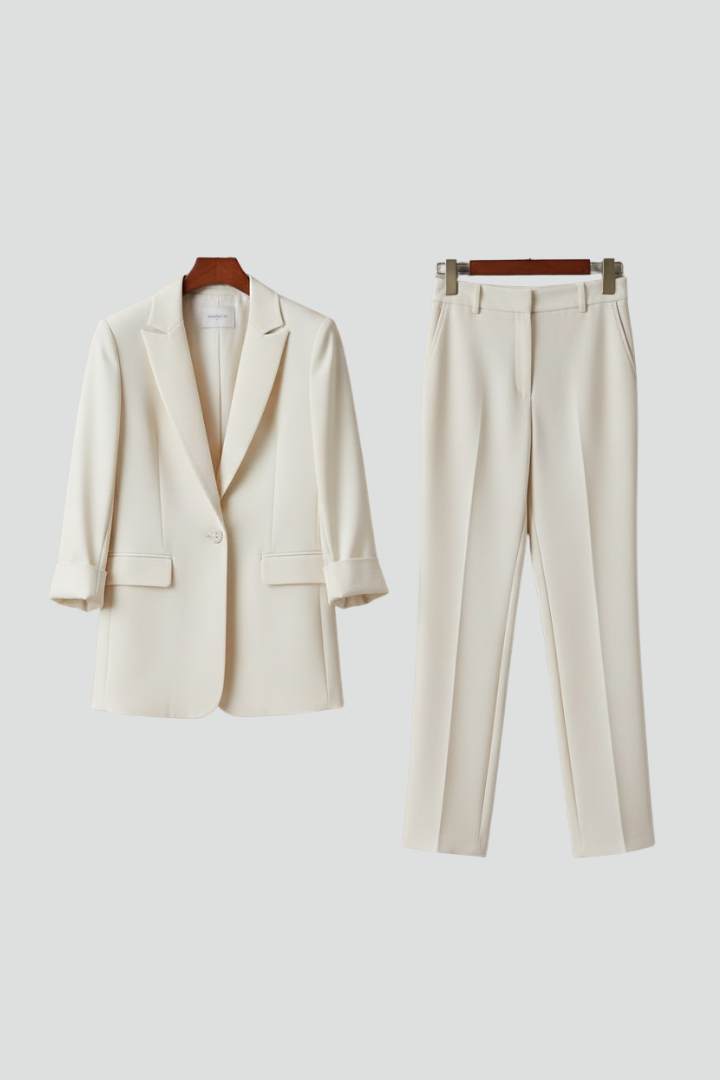 Women’s Blazer Set with Defined Shape and Straight-Leg Trousers 1