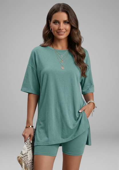 Women’s Casual Two-Piece Set with Oversized Round-Neck Top and Biker Shorts 8