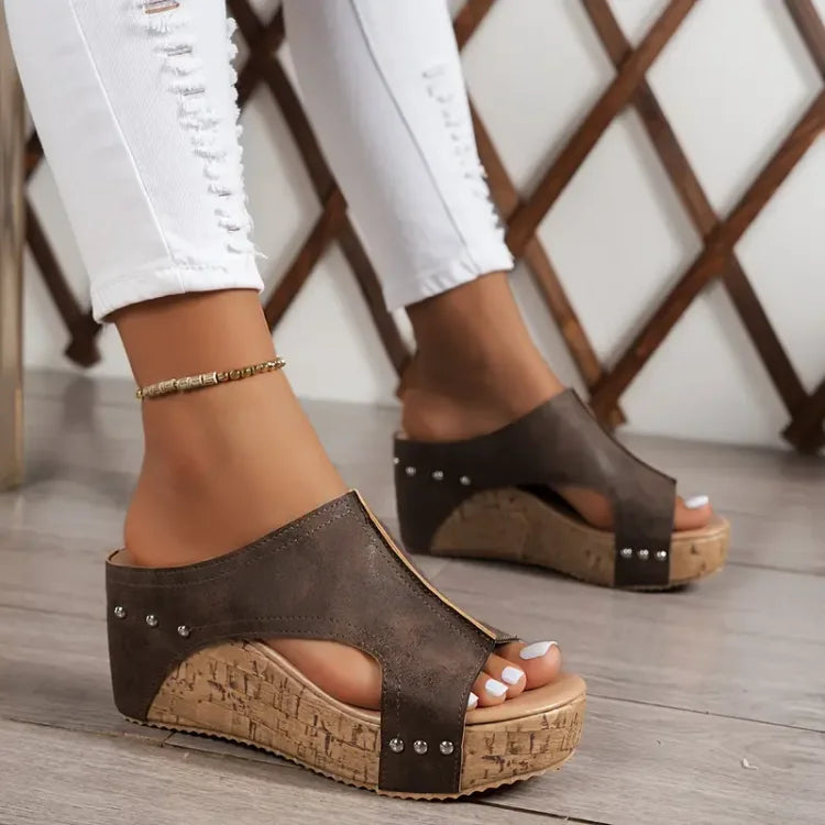 Women's Orthopedic Sandals with Cushioning - Everyday Comfort and Style 3