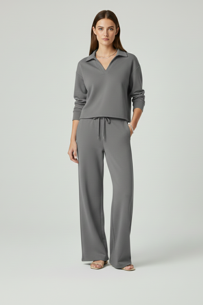 Women’s Two-Piece Set with V-Neck Top and Wide-Leg Pants 11