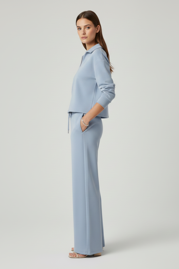 Women’s Two-Piece Set with V-Neck Top and Wide-Leg Pants 4